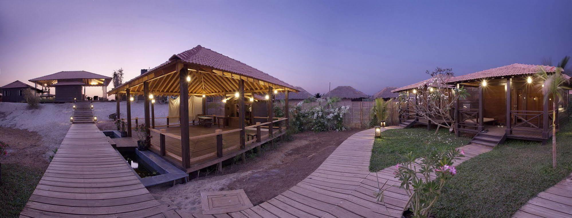 Ecowoods Village Spa & Yoga Retreat Morjim Luaran gambar